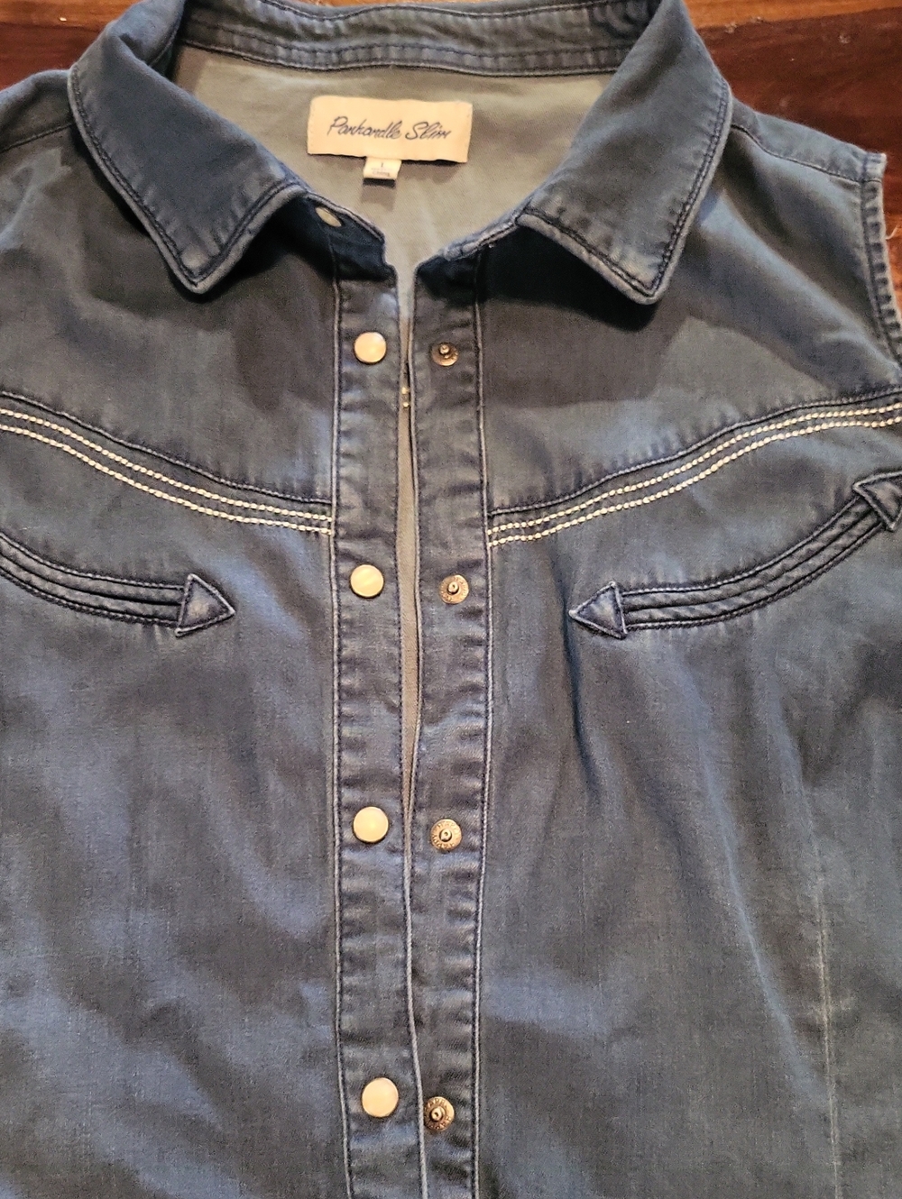 SNAP Front Sleeveless Chambray Shirt - Blue - Picture 4 of 4